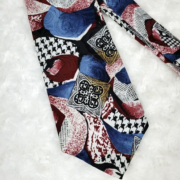 Montagu Abstract Silk Tie Blue Maroon - Picture 4 of 8